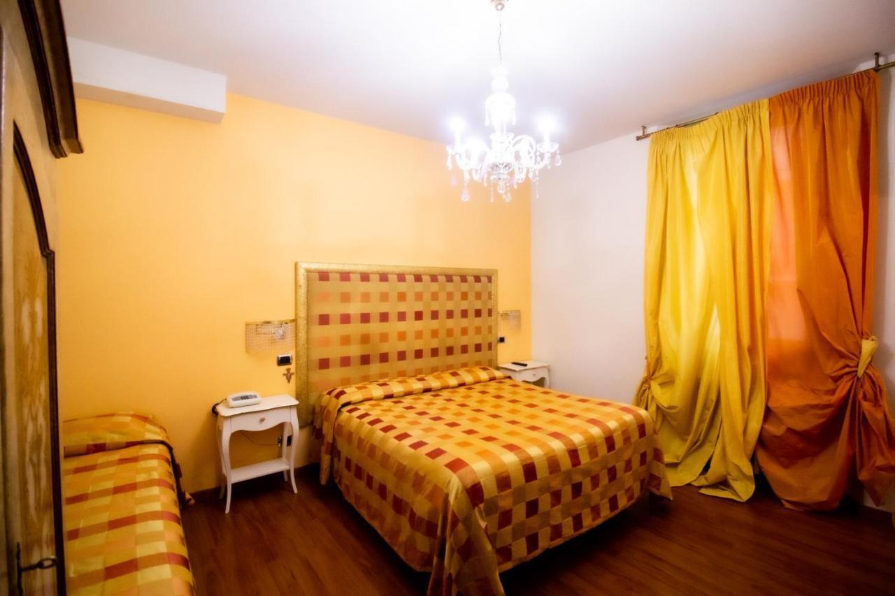 Hotel Nuovo Savi Montecatini Terme Bagian luar foto