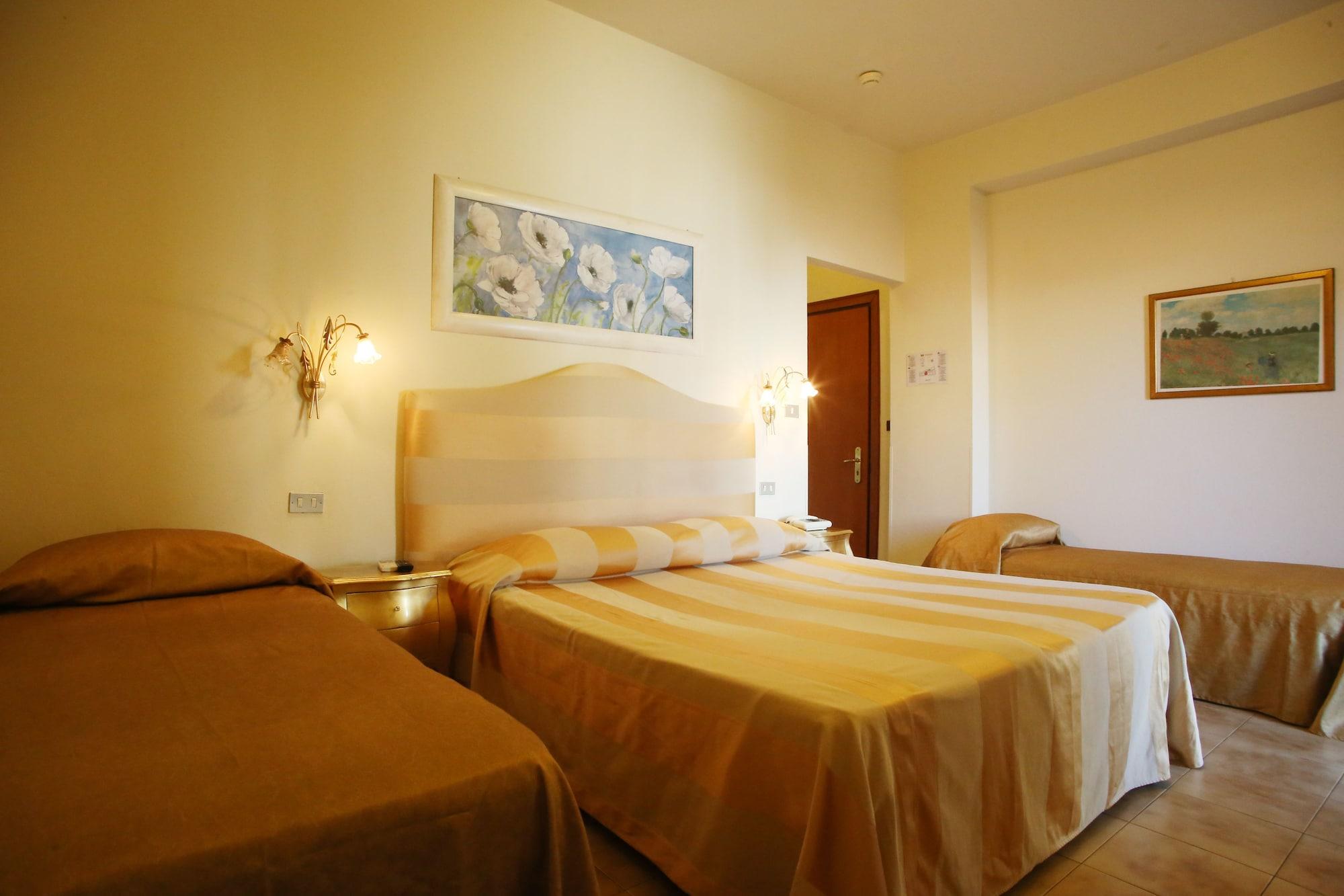 Hotel Nuovo Savi Montecatini Terme Bagian luar foto
