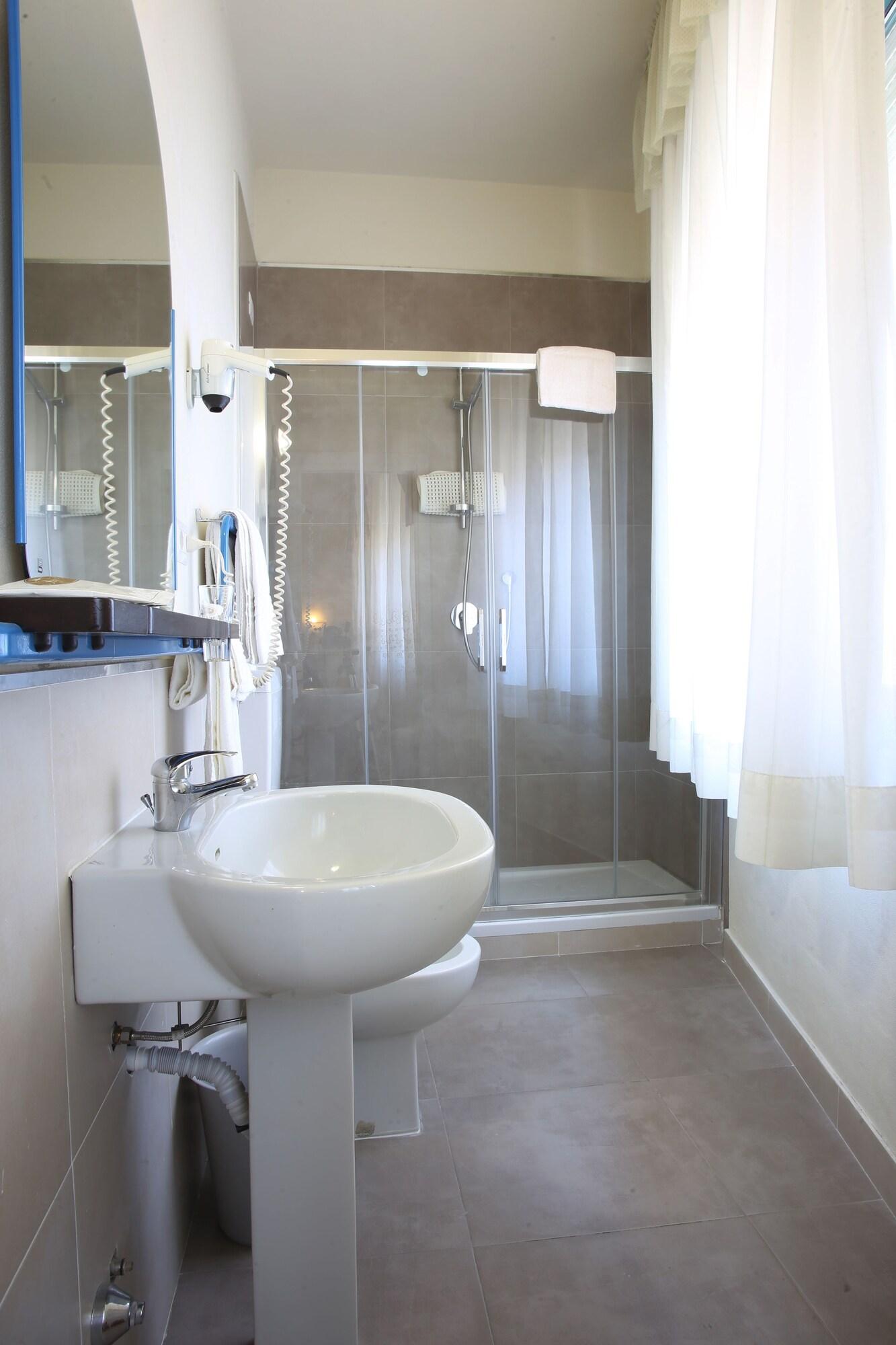 Hotel Nuovo Savi Montecatini Terme Bagian luar foto