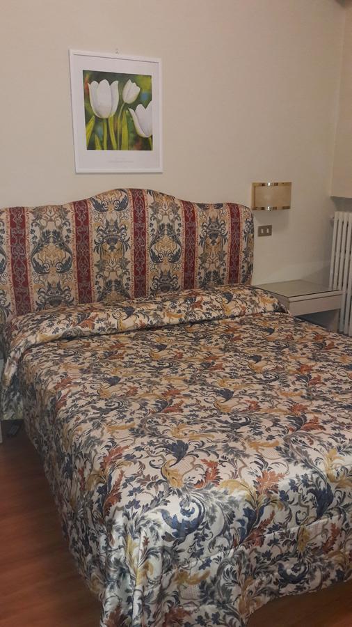Hotel Nuovo Savi Montecatini Terme Bagian luar foto