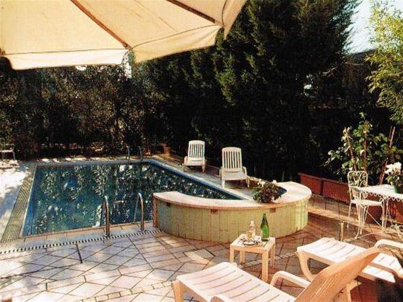 Hotel Nuovo Savi Montecatini Terme Bagian luar foto